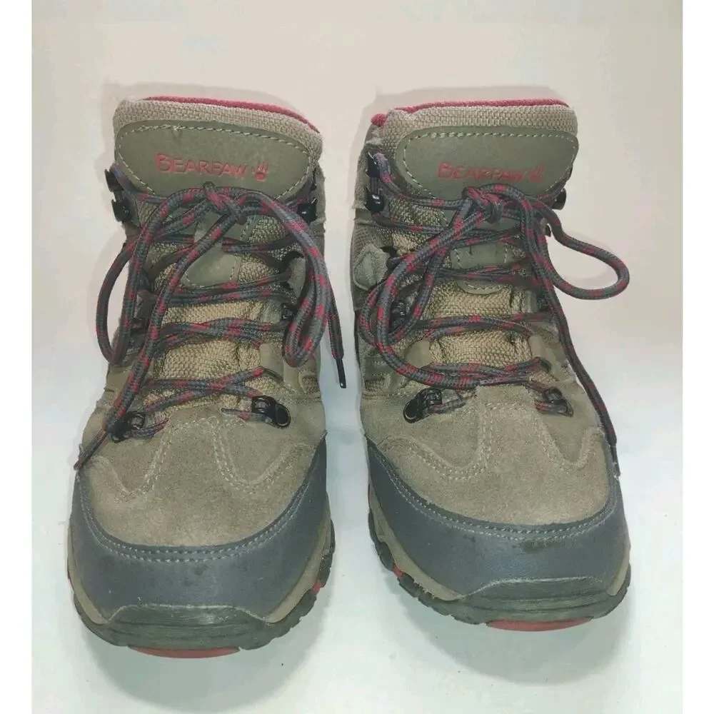 Bear paw Hiking Boots. Brown Women’s Size 6.5 M comfort waterproof gorp corp